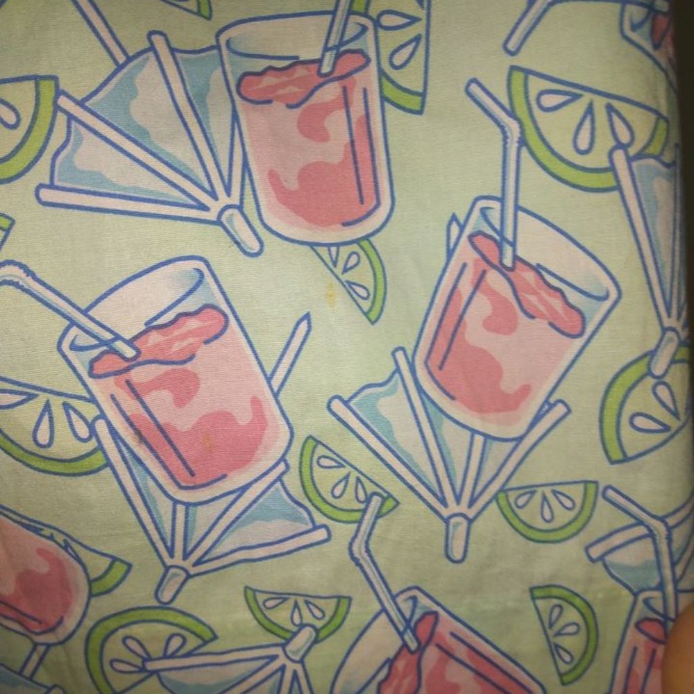 VGUC/GUC size 2 vineyard vines dress - Picture 3 of 3